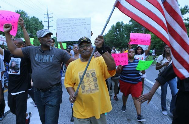 Jesse Jackson visits as protests continue